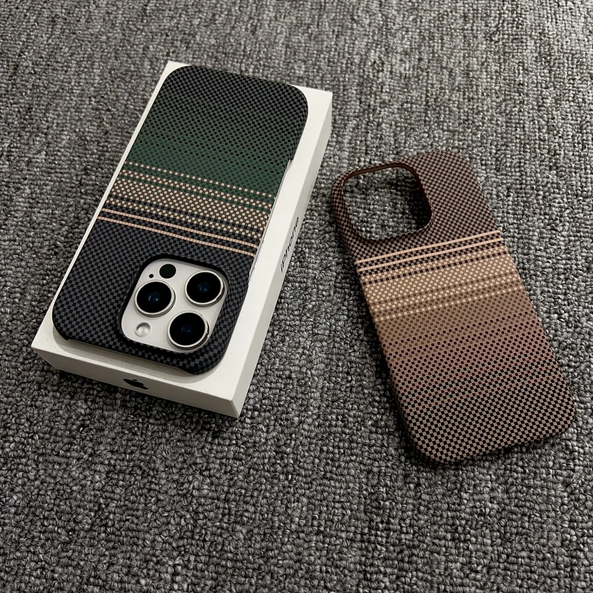 รูปสินค้า เคสกันกระแทก คาร์บอนไฟเบอร์ ลายพระอาทิตย์ตก สำหรับ iPhone 17/16/15/14/13/12 Pro Max