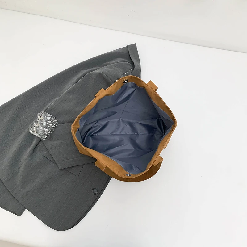 Women Suede Shoulder Bag Magnetic Closure Hobo Bag Suede Slouchy Tote Bag Large Capacity Purse Retro Handbag for Work Travel