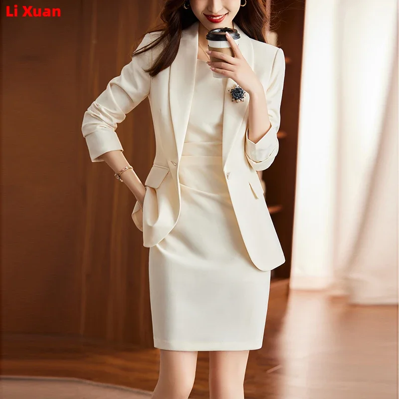 traje vestido y chaqueta