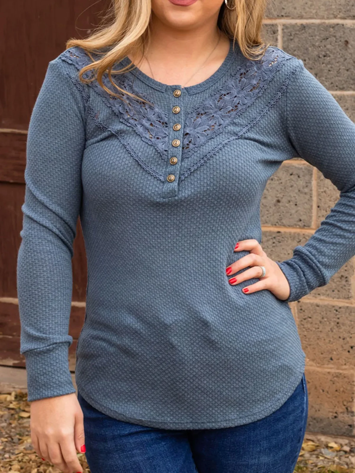 

Блузка женская кружевная с круглым вырезом, на пуговицах, с длинным рукавом