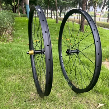 29er MTB Set di ruote in carbonio 30/33/36/38mm di larghezza 25mm di profondità Asimmetria XC 36T Cricchetto Tubeless/Hookless Freno a disco Ruota per mountain bike