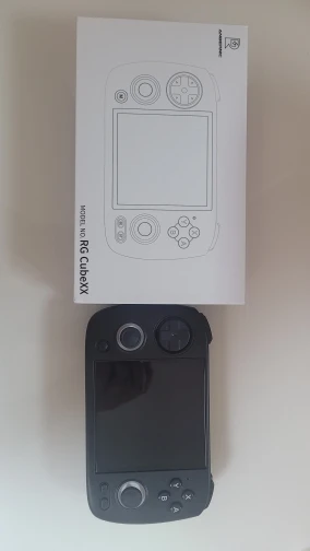 ANBERNIC RG CubeXX photo review