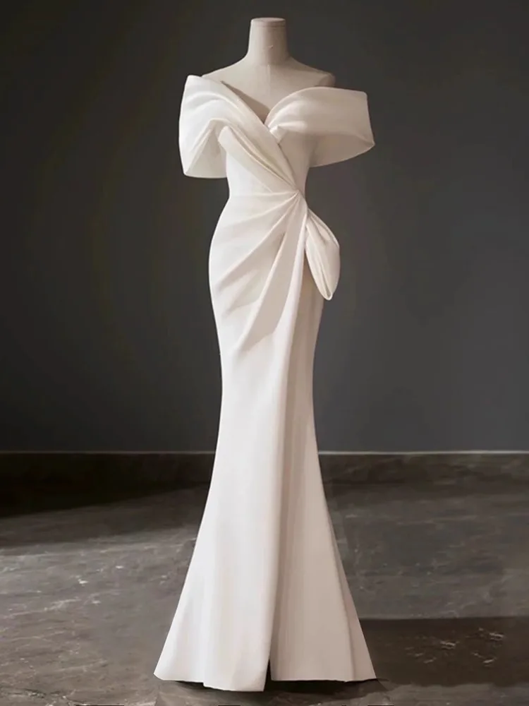 Light White One-Shoulder Wedding Dress Luxury Travel Photography Fish-Tail Evening Gown Host Elegant Korean Style Long Sleeve