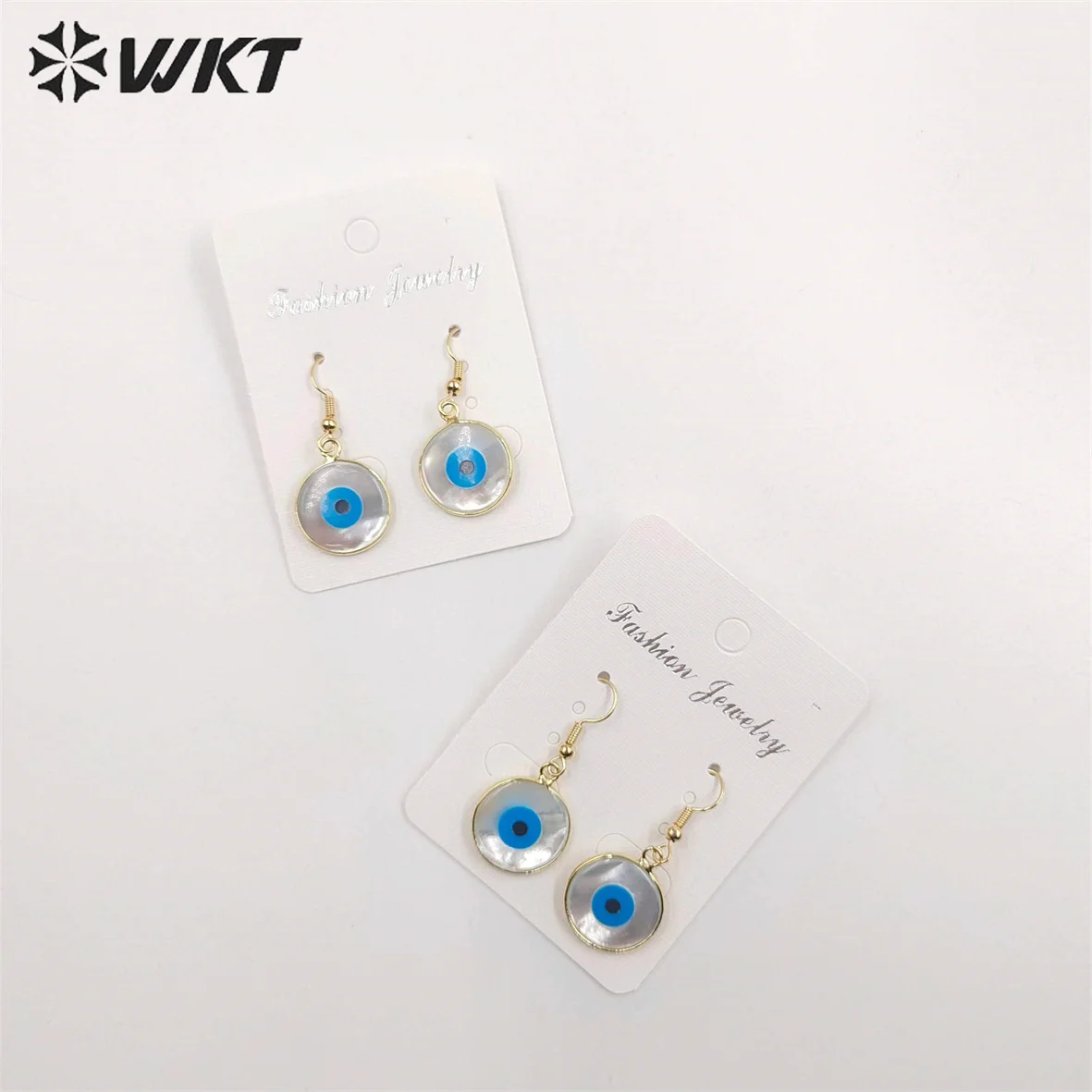 WT-E162 Wholesale Earrings Natural Shell With Gold Round With Blue Eye Stone Beautiful Earrings Jewelry For Women