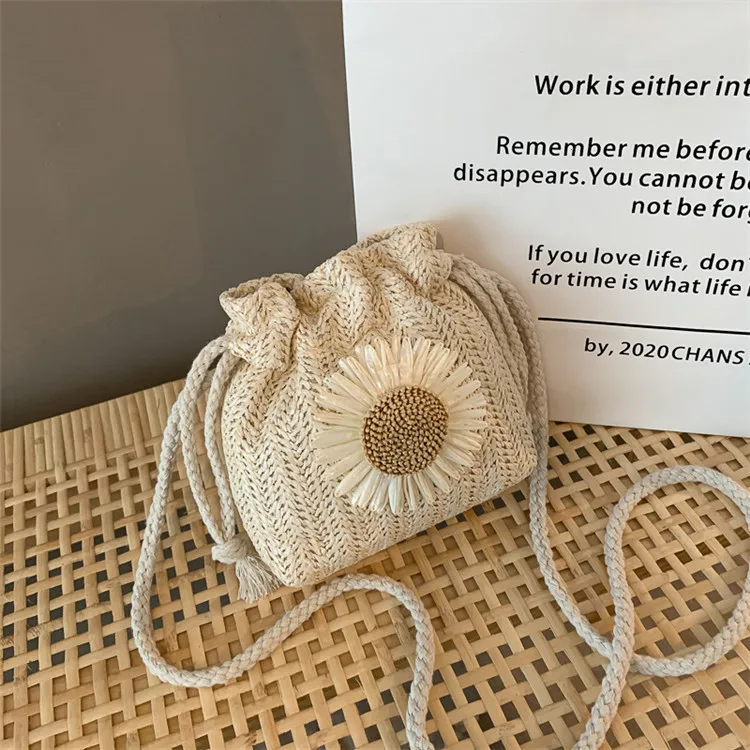 

Hot Sell Handmade Woven Straw Crossbody Shoulder Bag Pouch Vintage Girl Beach Single Mini Mobile Phone Purse Coin Purse