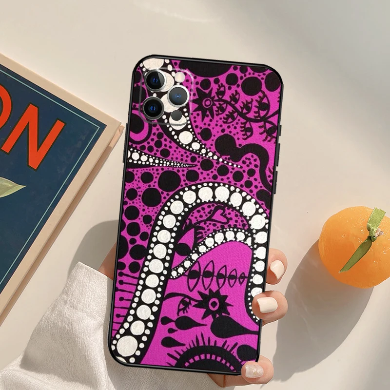 【超美品】YAYOI KUSAMA ドット柄ケース Yayoi kusama Atomotアート電話ケース、バックカバー、iphone 11