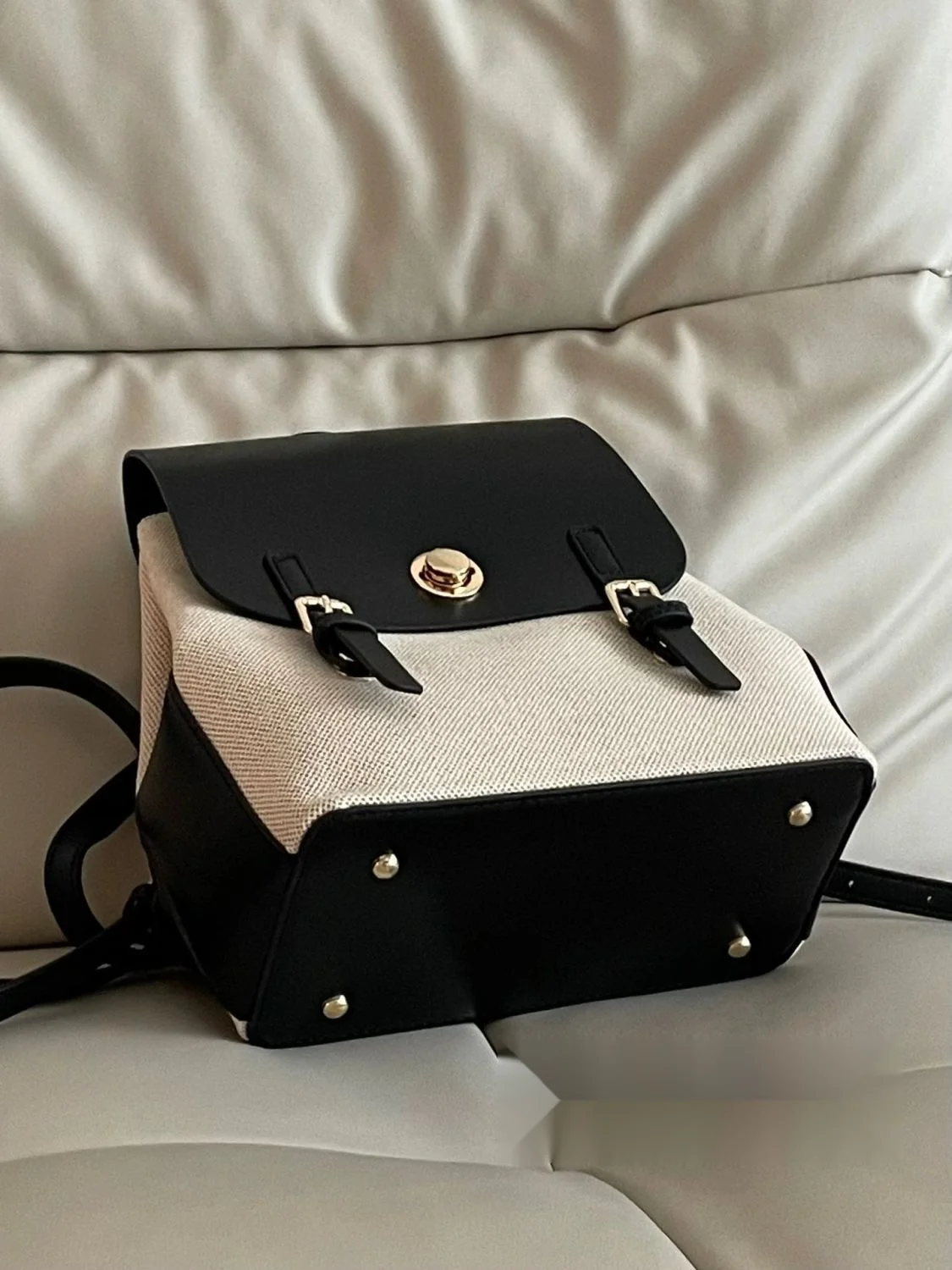 Kadınlar için rahat çok yönlü 2024 yaz yeni şık işe gidip gelme omuz çantası, basit kanvas sırt çantası_voghion.com