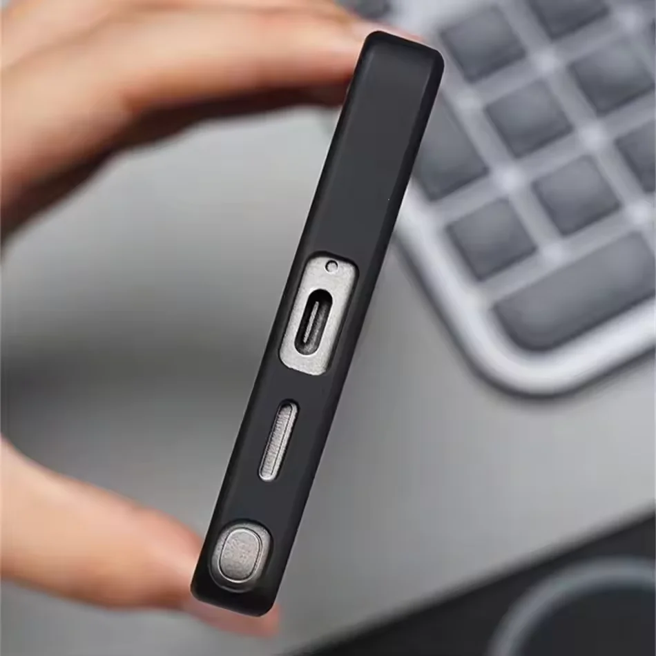 Carbon Fiber Texture Magnetic Shockproof Case with Alloy Lens and Wireless Charging Compatibility