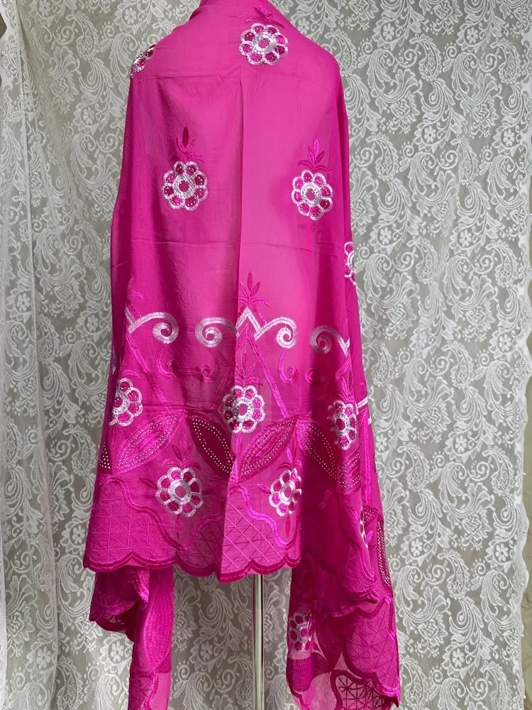 Großhandel 2mx1m Floral gemusterte ethnische Spitzenschals Muslime Bunte afrikanische Baumwolle Hijab Schals Crinkled Jersey Schals Sommer – Detail 10
