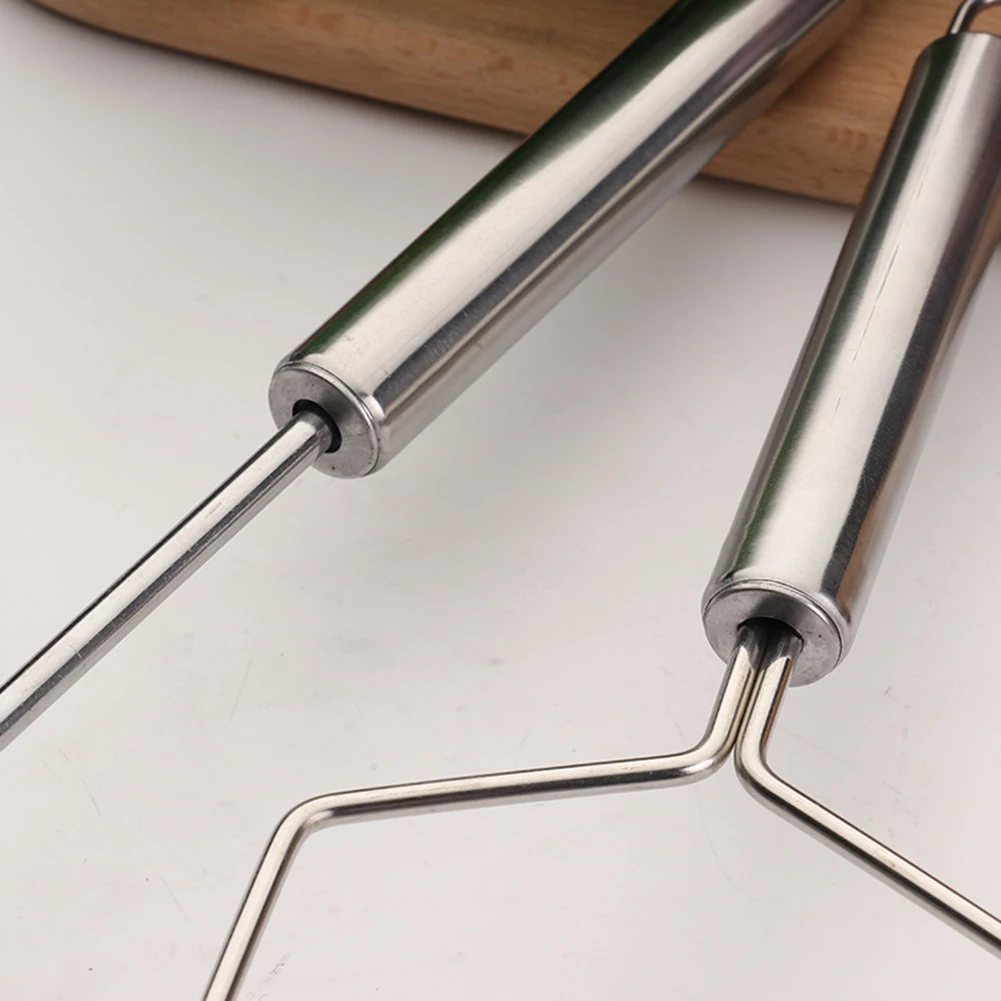 Potato Masher Potatoes Crusher Kitchen Accessories Wave Shape Cutter Heavy Duty Metal Mashing Utensil Wire Masher for Potatoes Avocados Beans