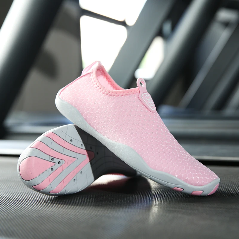 Comfortable Quick Dry Mans Beach Surfing Slippers Flat Soft Aqua Shoes Mans Footwear Swimming Shoes Male Diving Beach water shoes aqua shoes sandals slippers flip flops