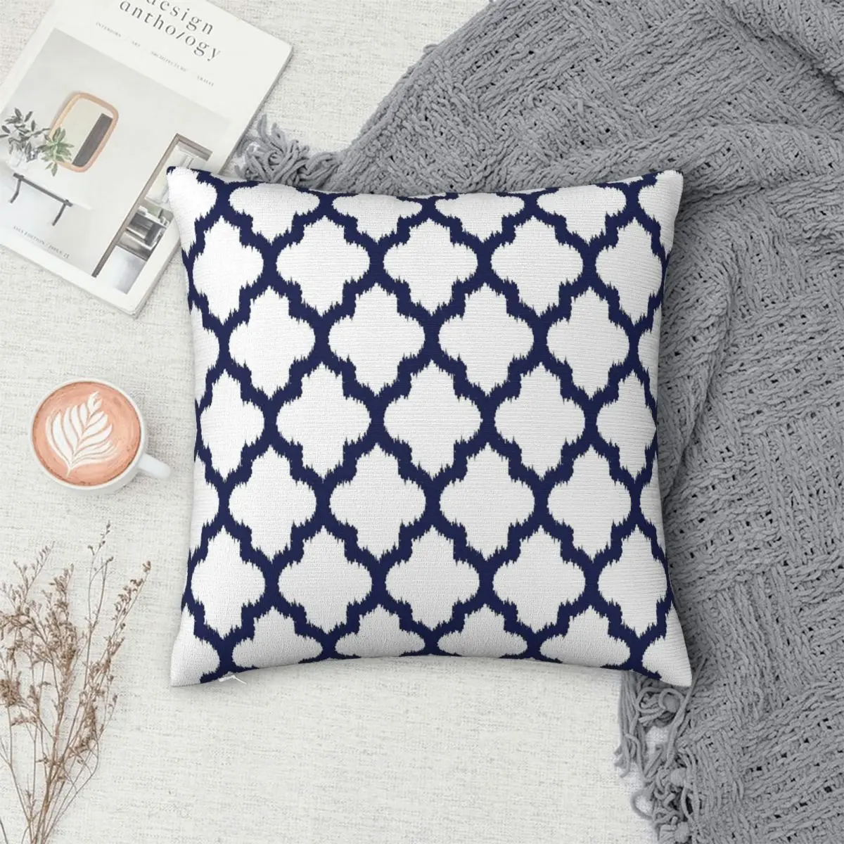 

Navy Blue And White Quatrefoil Ikat Pillowcase Polyester Pillow Cover Cushion Comfort Throw Pillow Sofa Decorative Cushions Used