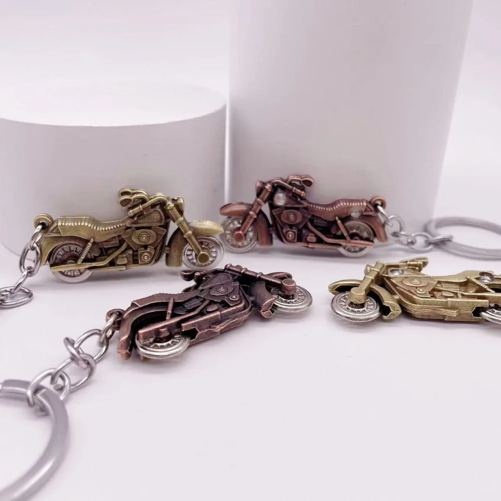 Zinc Alloy Mini Motorcycle Model Keyring Pendant Motorcycle Cute Simulation Car Keychain Mini Cute Cool Motorcycle Pendant bburago 1 32 mercedes amg gt simulation alloy car model plexiglass dustproof display base packaging series collect gifts toy