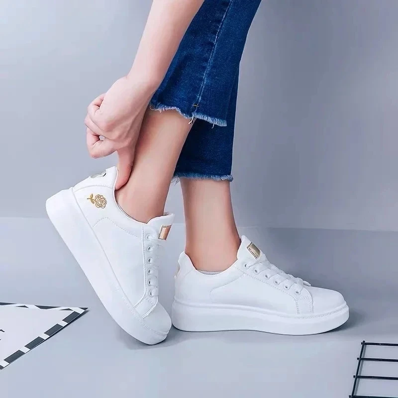 Shoes Women Running Spring Autumn Fashion White Breathable Embroidered Flower Lace-Up Casual Sneakers