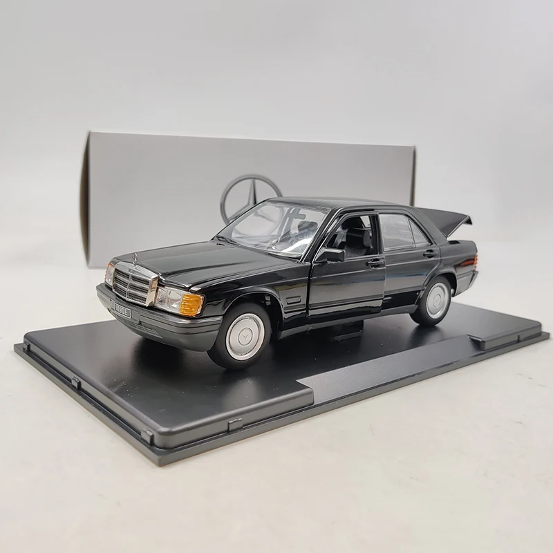 

1:24 Scale Mercedes Benz 190E W201 Car Model Metal Diecat Vehicle Fans Child Adult Collection Collectible Gift Souvenir