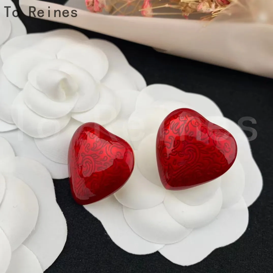 

To Reines Multicolour Exaggerated Big Love Heart Stud Earring Temperament Clothes accessory Heart Shape Female Celebrity Eardrop
