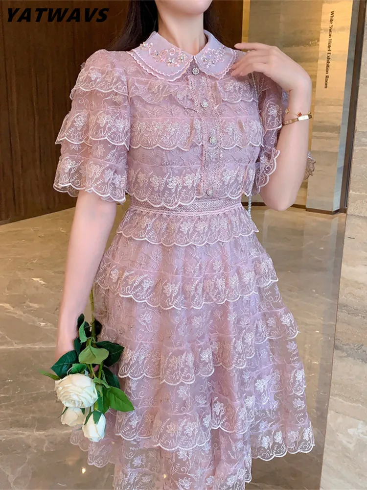 

Высококачественное великолепное мини-платье с каскадными оборками, женские милые кружевные вечерние платья Бохо с воротником «Питер Пэн» и цветочной вышивкой