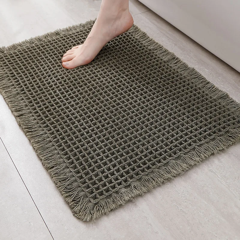 Ultra-Absorbent Waffle Bath Mat with Tassel Detailing