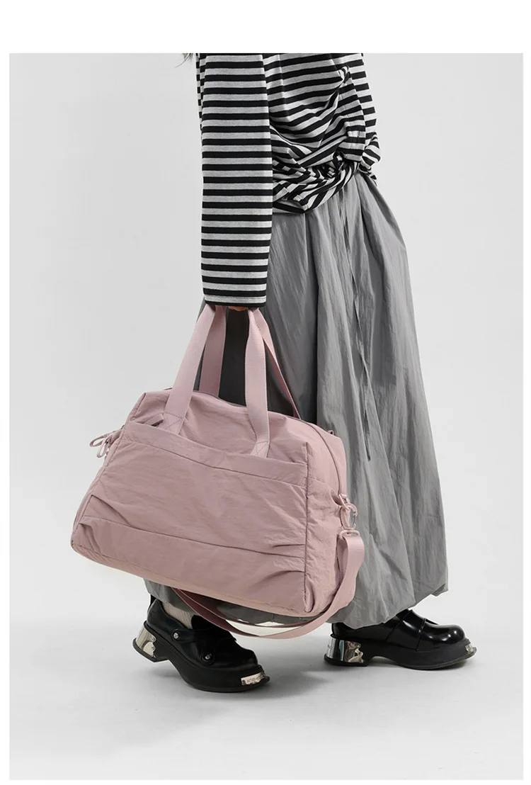Sac à langer personnalisé pour bébé avec compartiment humide_voghion.com