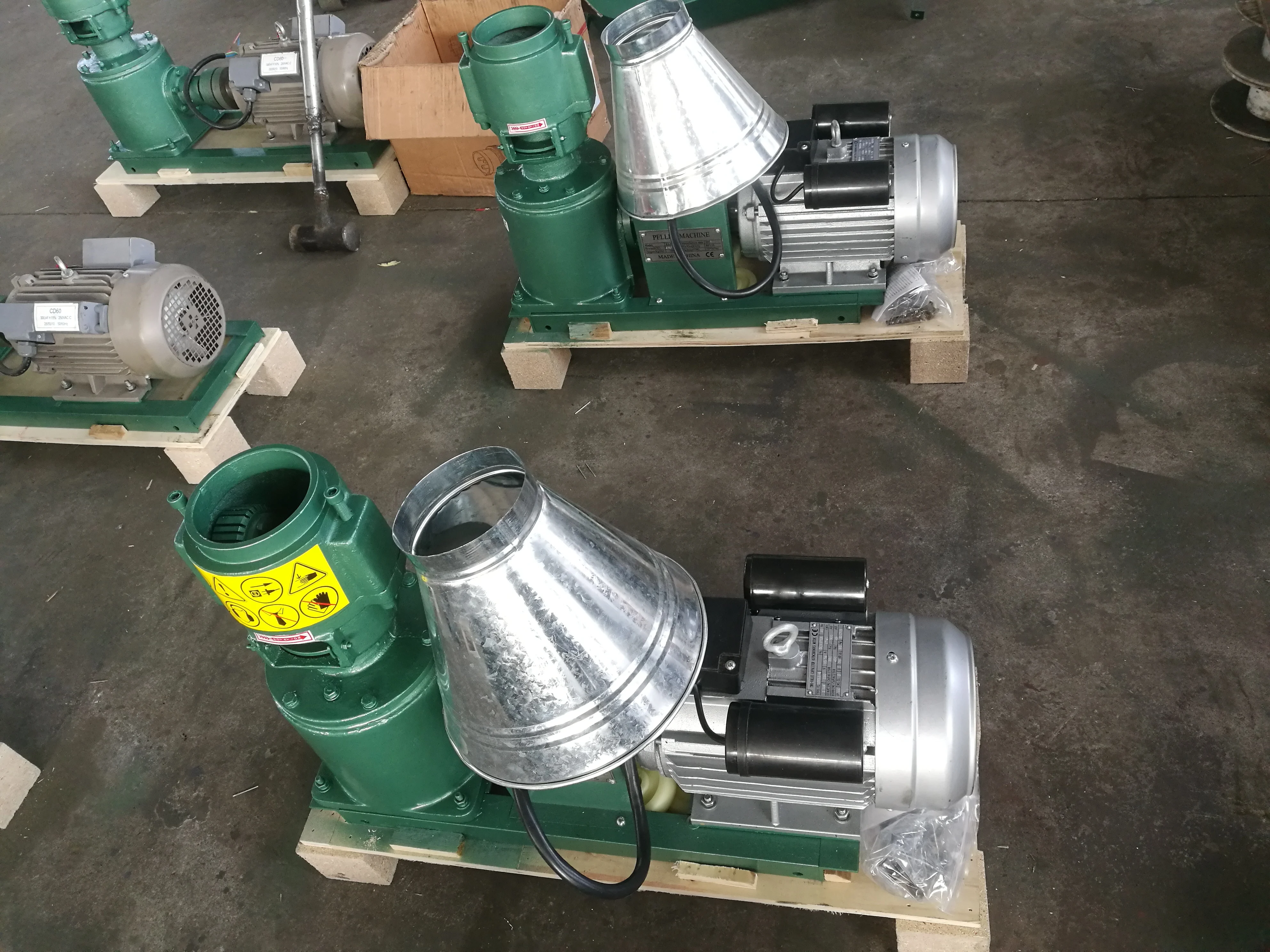 KL120 KL120B 2.2 KW Single Phase Small Biomass Pellet Mill Pellets Making Machine To Door