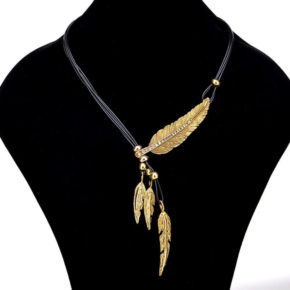 Hot Sale New Fashion Bohemian Women Girl Alloy Feather Antique Vintage Time Necklace Sweater Chain Pendant Jewelry Gifts
