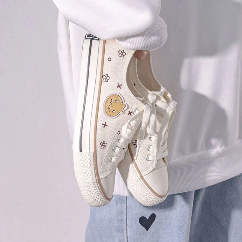 Calzature Donna Canvas Kawaii Off White Lace Up Flat Cute Shoes For Women Offerta Di Spedizione Gratuita 2023 Nuove Tendenze Del Progettista Autunno O