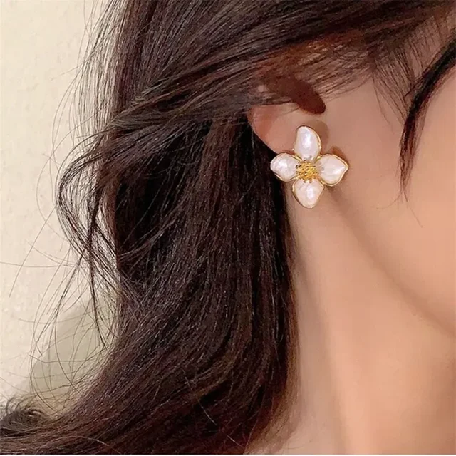 54115-3f815d.jpg Fashion Korean Women Retro Drip Glaze Red Flower Earrings Women for Delicate Earrings Luxury Couple Engagement Jewelry Gift