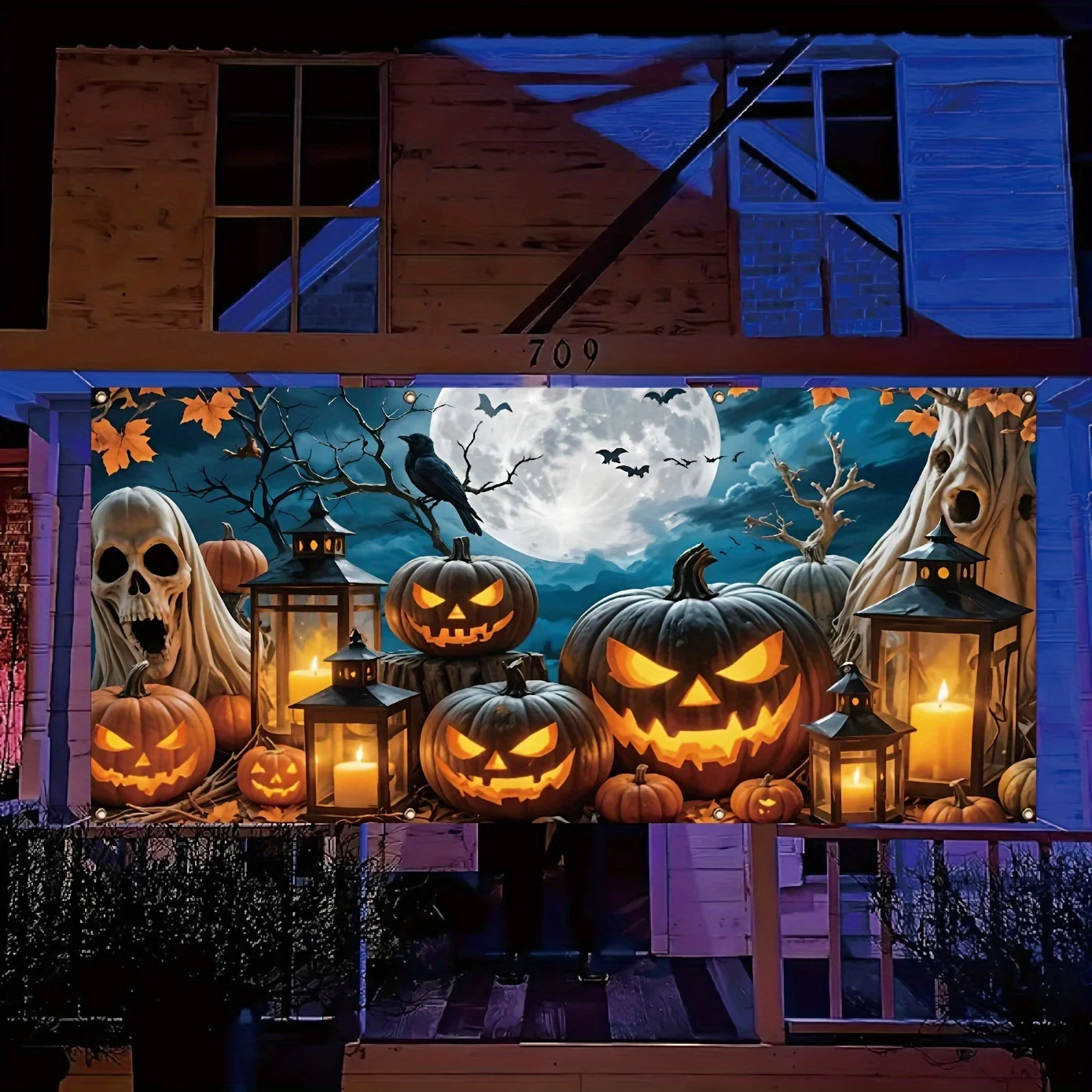 Ein seltsames Halloween-Garagen-Polyester-Banner – ein Totenkopf mit einer Kürbislaterne, perfekt zum Erstellen einer festlichen Atmosphäre – Detail 8