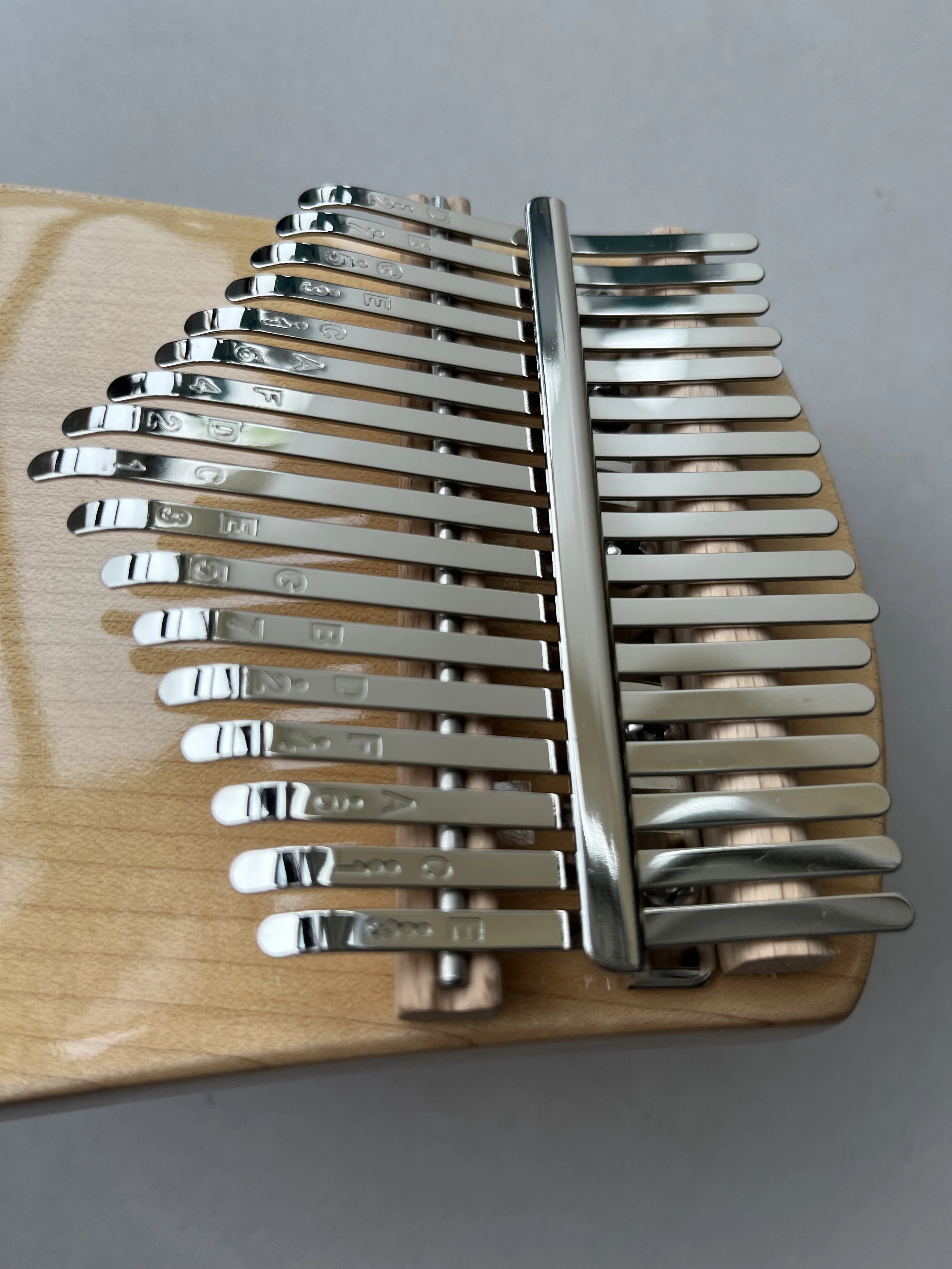 Hluru 17 キーローズウッドボードカリンバ無垢材親指ピアノサペリ