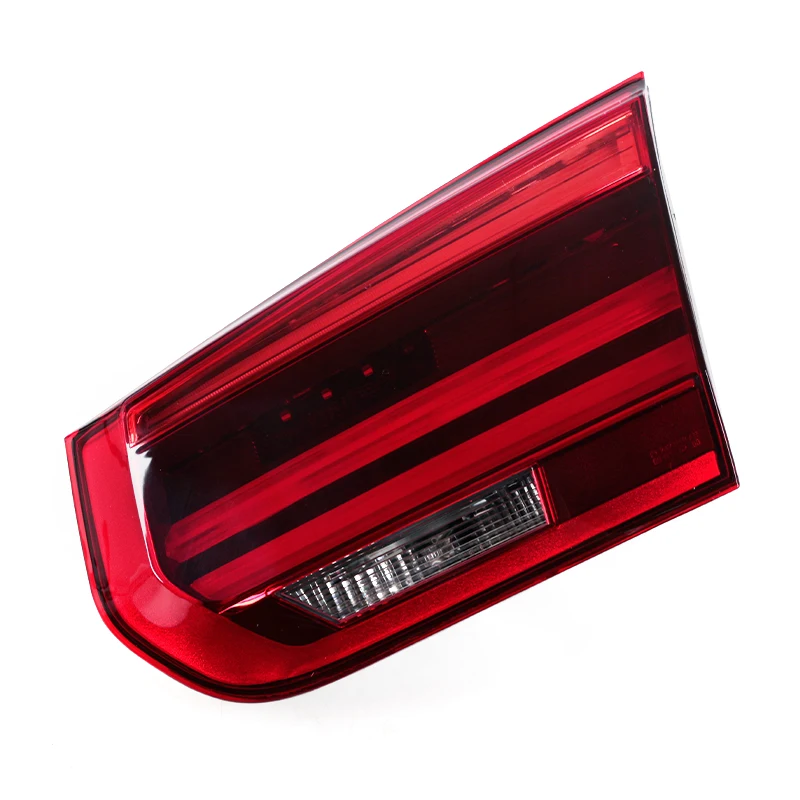 BMW F30 テールライト 前期のBMW F30 テールライトをLCI化|Mパフォーマンステール