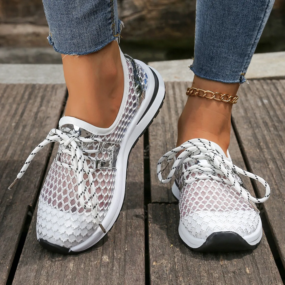 Women's Slip-On Summer Sneakers New White Mesh Shoes for Women Breathable Light Comfortable Vulcanize Shoes Casual Sports Woman