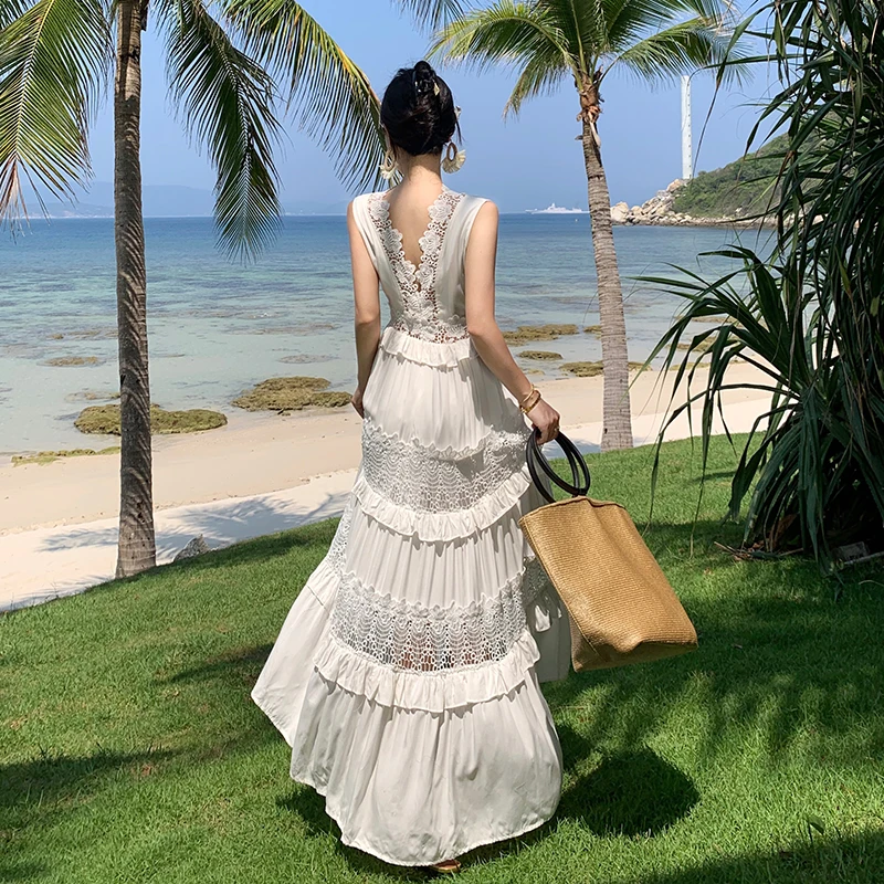 

Summer Holiday Beach Dress Women Sleeveless Lace Patched Loose Design Deep V-neck