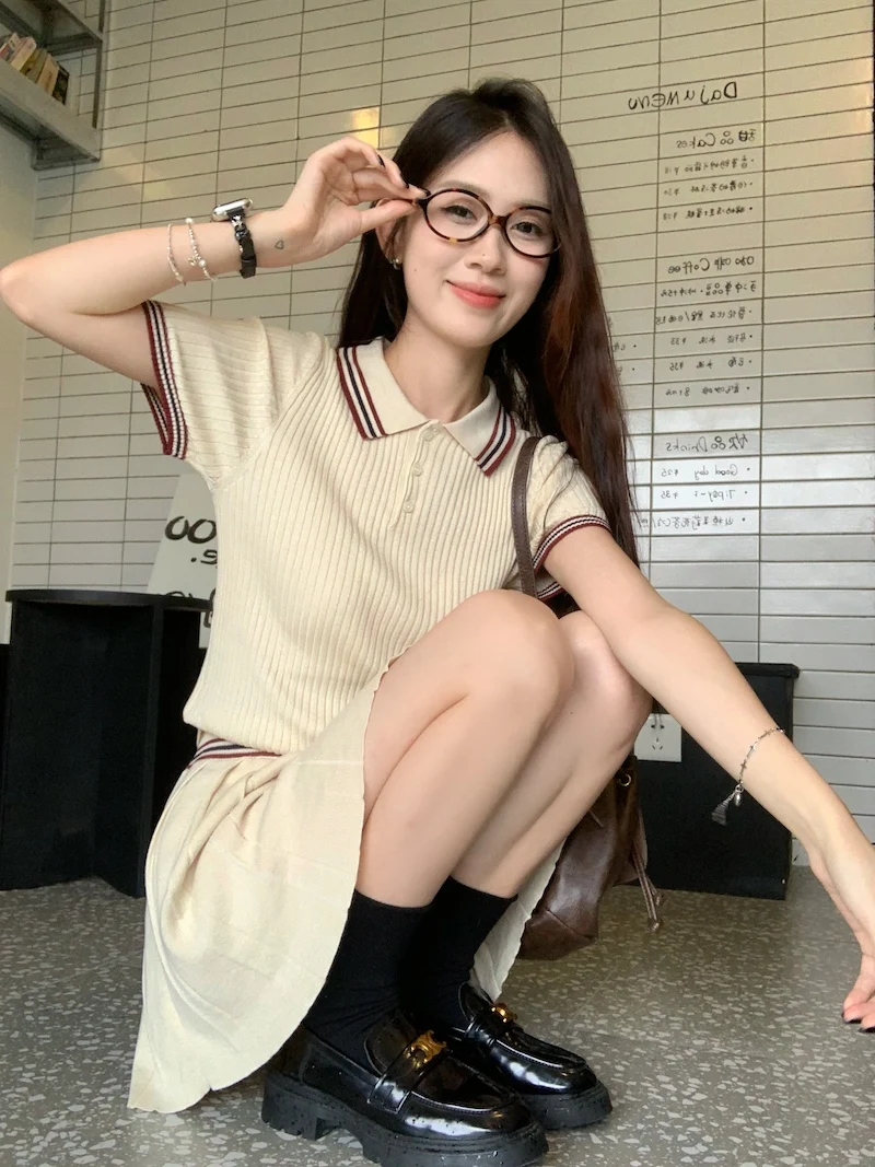 Autumn Knitted Two-piece Skirt Set Women Turn-down Collar Short Sleeve Top Pleated Mini Skirt Korean Fashion Knitting Outfits