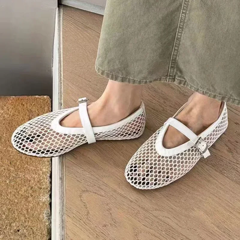 Summer Mesh Hollow Sandals Women Flats Shallow Loafers 2024 New Beach Walking Designer Shoes Comfort Retro Female Zapatillas 4