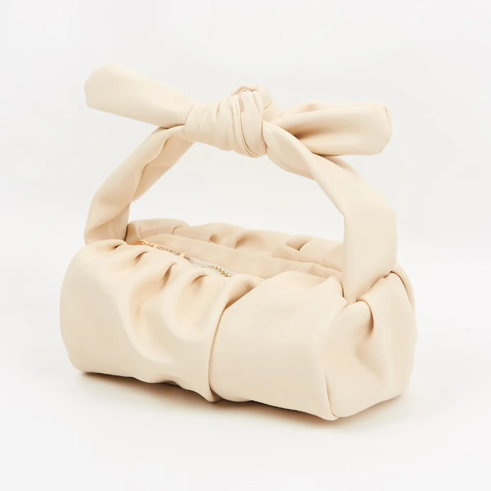 

Summer 2023 new casual hand-held pleated bag small design female red net PU material with cloud bag