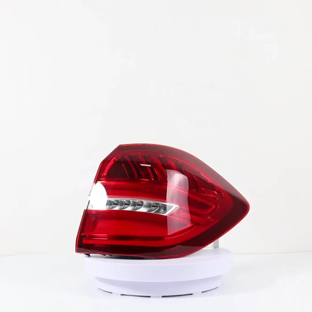 車のブレーキライト,メルセデスベンツGLSクラス,x166,2016, 2017, 2018
