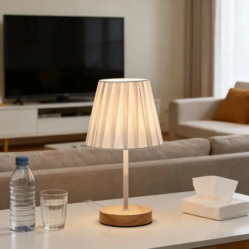 USB 빈티지 나무 침대 옆 테이블 램프 패브릭 갓 책상 램프 침실 거실 홈 장식을위한 현대 간단한 야간 조명