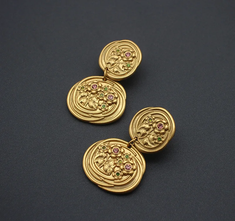 European and American fashion retro vintage vintage disc flower pendant temperament earrings