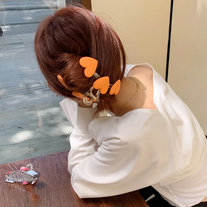 FORWOT Neue Korea Herz Form Acryl Haar Krallen Krabben Große Perle Klaue Clips für Frau Mädchen Bad Haarspange Dame Mode kopfschmuck – Detail 3