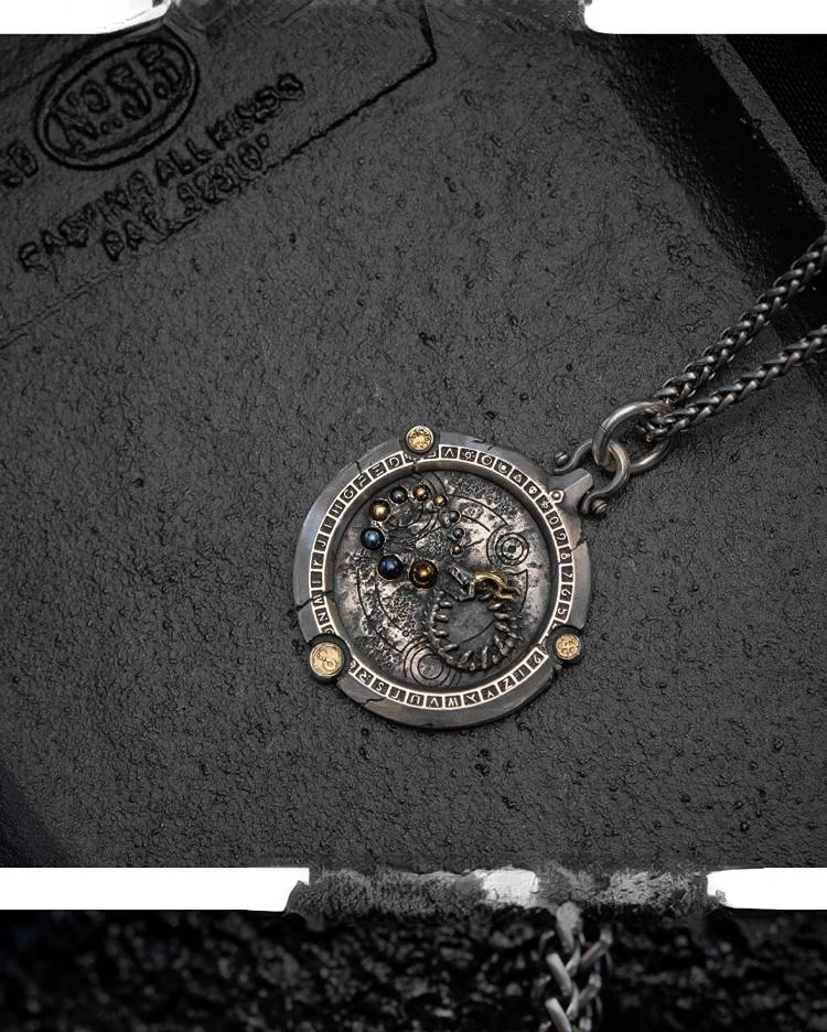 Vintage Fashion Personality Cosmic Planet Necklace Unisex Hip-hop Punk Long Pendant Banquet Jewelry Accessories Gift