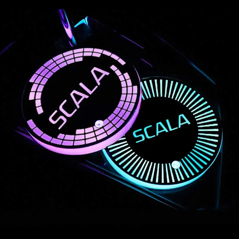 Per Skoda Scala Logo Led Car Coaster Ricarica Usb Colorato Auto Cup Slot Light Mats Decorazione Della Luce Dell'Atmosfera
