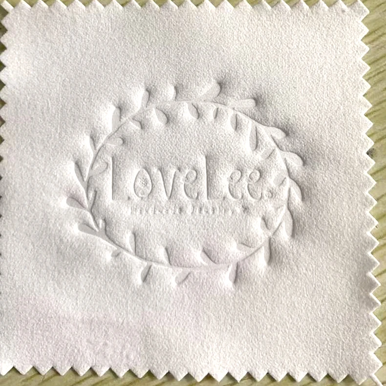 폴리싱 천 5*5cm 맞춤 로고 오프화이트 스웨이드 금색 및 은색 목걸이 보석 천 엠보싱 금색 100개