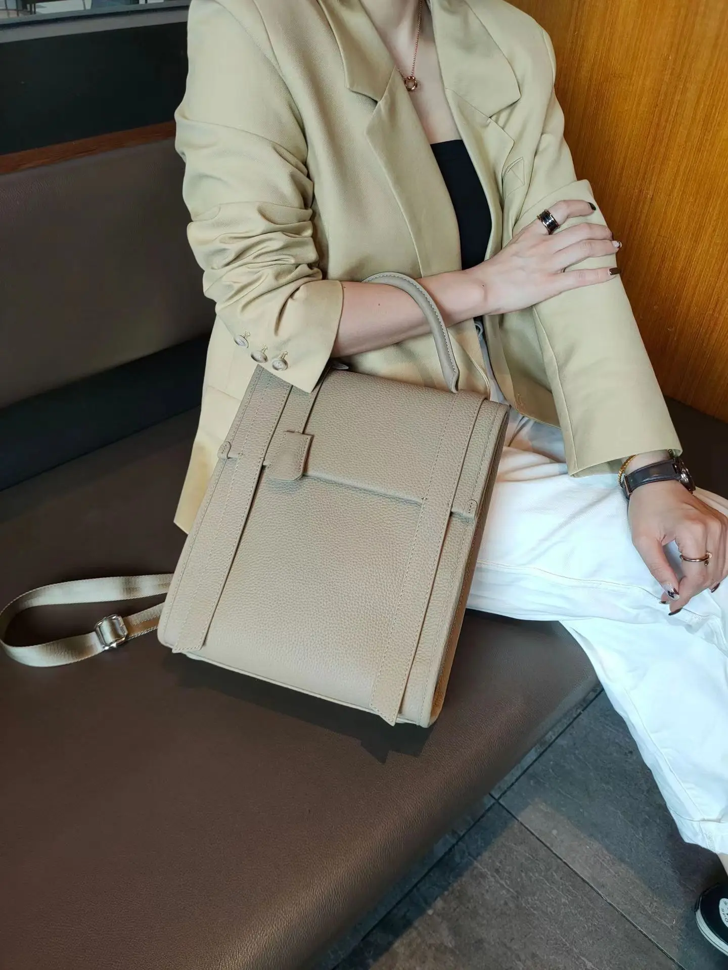 Top layer cowhide Backpack 2024 new all-in-one backpack High quality Genuine leather large capacity commuter bag