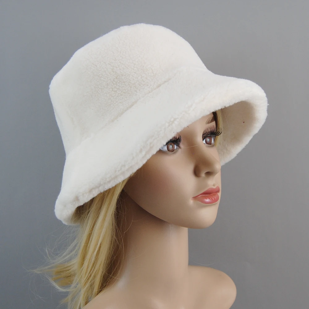 New Lady Autumn and Winter Brand Luxurious Caps Russian Fashion Hats Female Casual Cap Women Shearling Sheepskin particles Hat