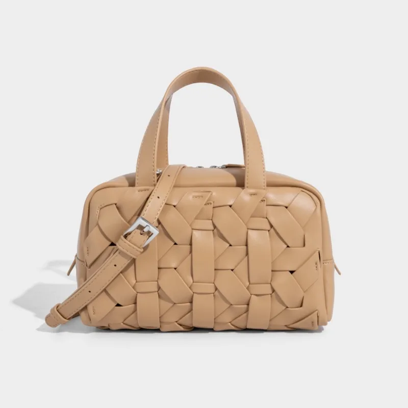 Handcrafted Woven Shoulder Crossbody Bag Simple Casual Ladies Handbag Underarm Bag Fashion Crescent Soft PU Leather Handbag