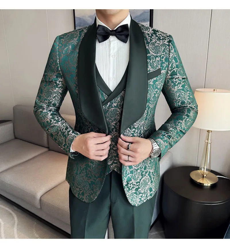 Men's Champagne Smoking Tuxedo Detail View