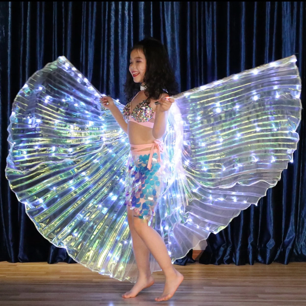 LED-Umhang Leuchtende Flügel Schmetterling-Tanzkostüm für Bühnenauftritte Dekoration Party Feier Hochzeit Modenschau – Detail 6
