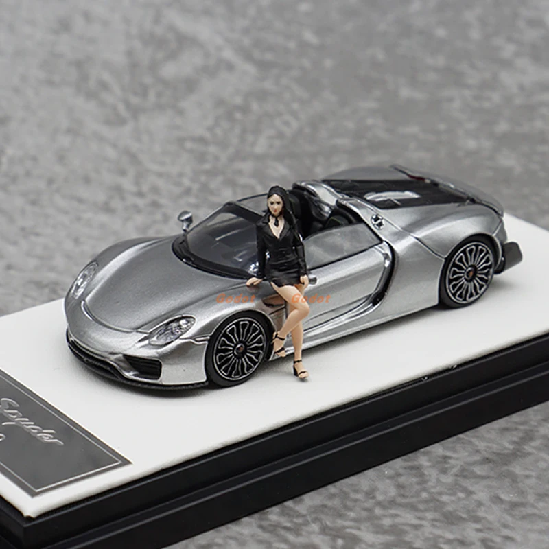 

TM Diecast Alloy 1:64 Scale 918 Spyder Convertible Sports Car Model Soldier Accessories Adult Classics Toy Souvenir Gift Display