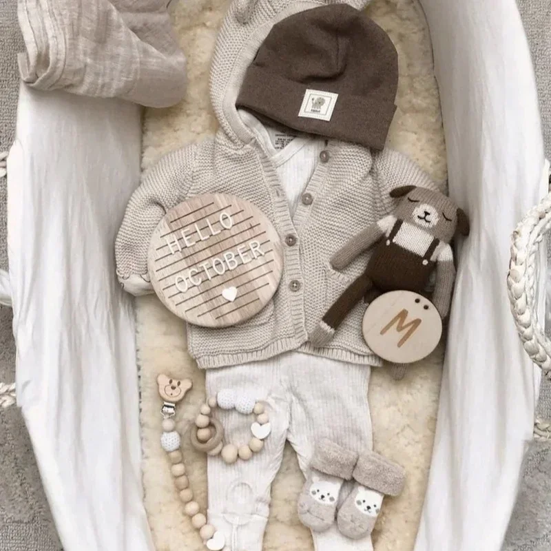 New Letter Message Board European Style Solid Color Round Pure Oak Baby One Month Old Photo Props Photography Accessories