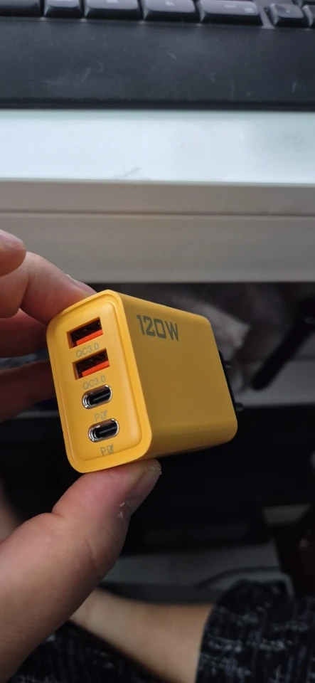 4 Ports USB C PD Charger Quick Charge 3.0 Type C USB Phone Chargers Fast Charging Adapter photo review